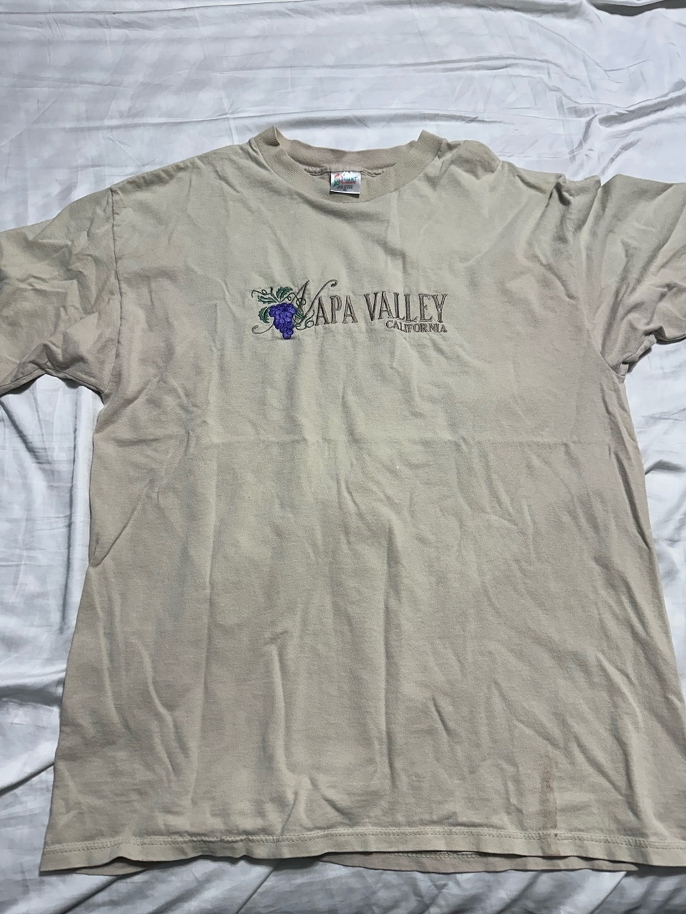 100% Cotton - Napa Valley California Beige Graphic Tee